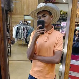 Meet your Posher, Adrian